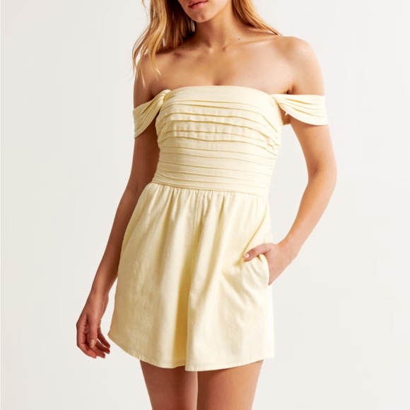 NWT Emerson Romper Linen Cotton Blend Butter Yellow - Picture 1 of 8